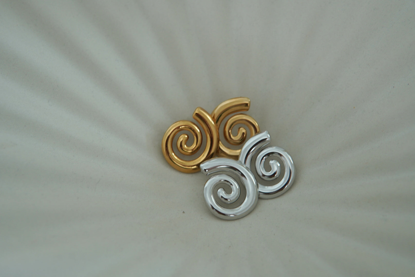 Swirl earrings