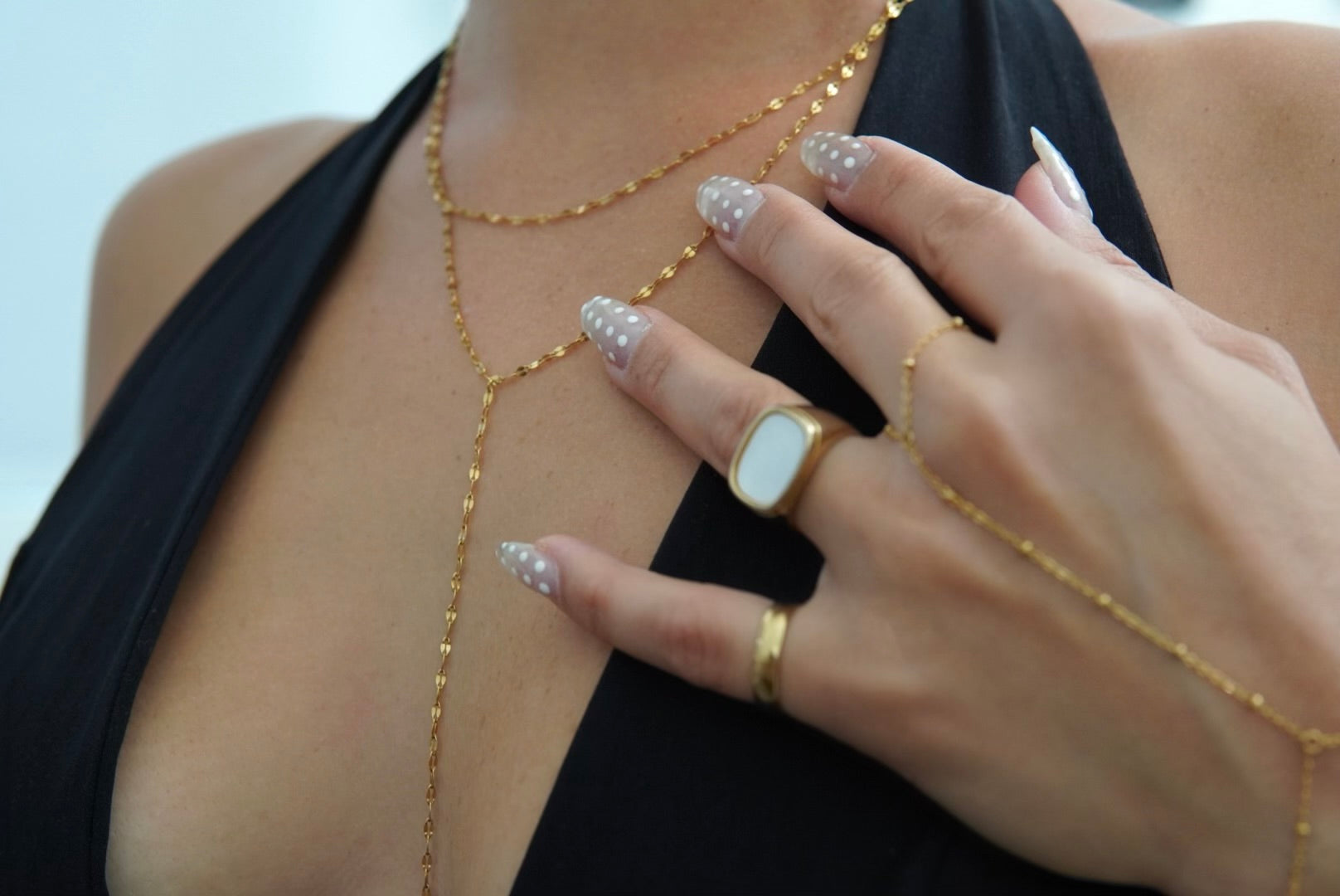 Ghita Hand Chain
