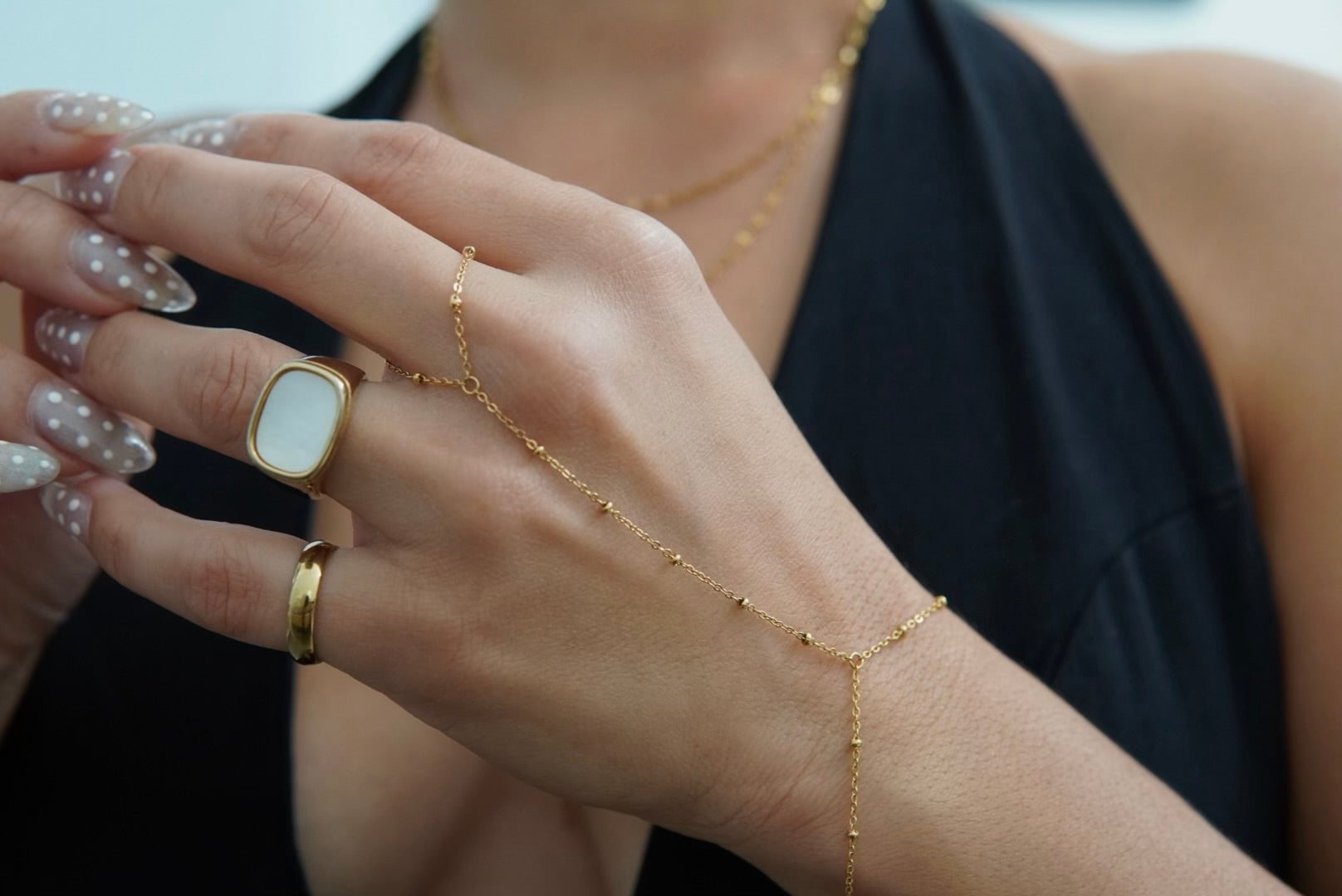 Ghita Hand Chain